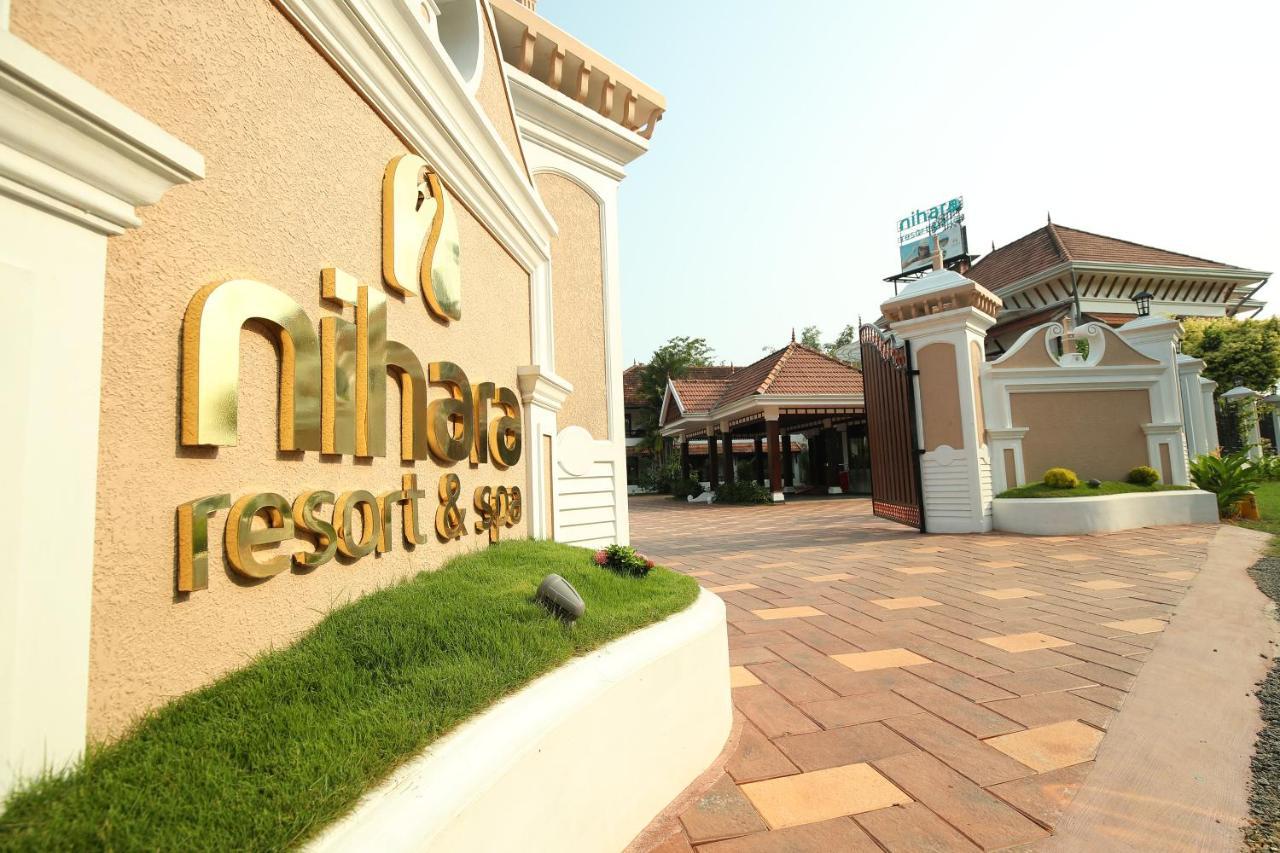 Nihara Resort&Spa Cochin Kochi Exteriör bild