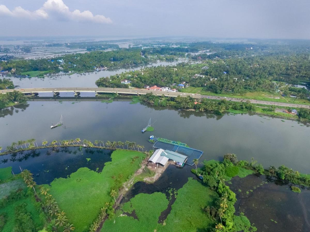 Nihara Resort&Spa Cochin Kochi Exteriör bild