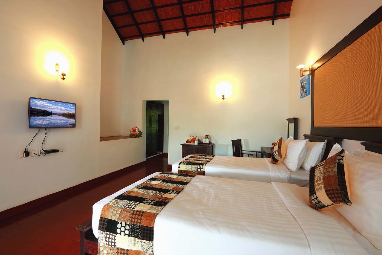 Nihara Resort&Spa Cochin Kochi Exteriör bild
