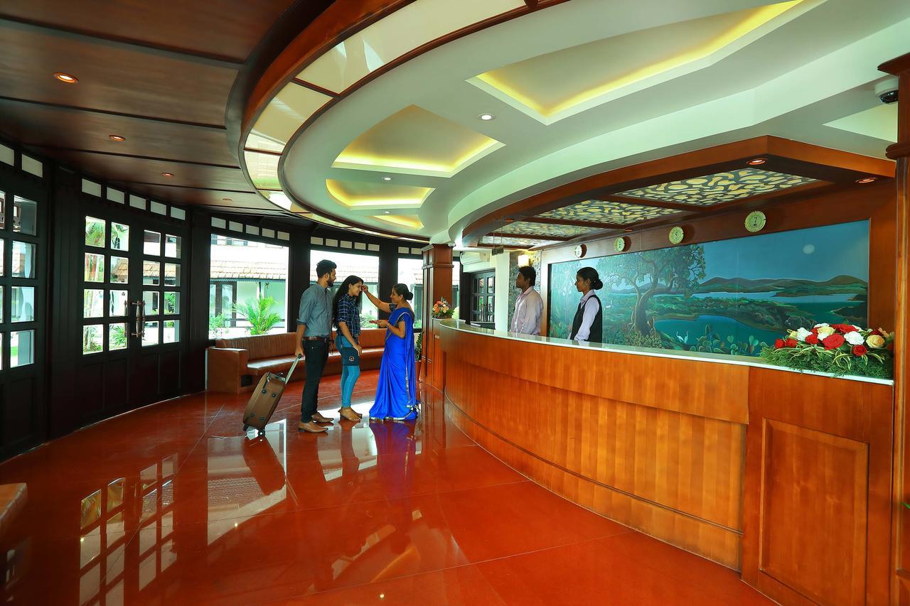 Nihara Resort&Spa Cochin Kochi Exteriör bild