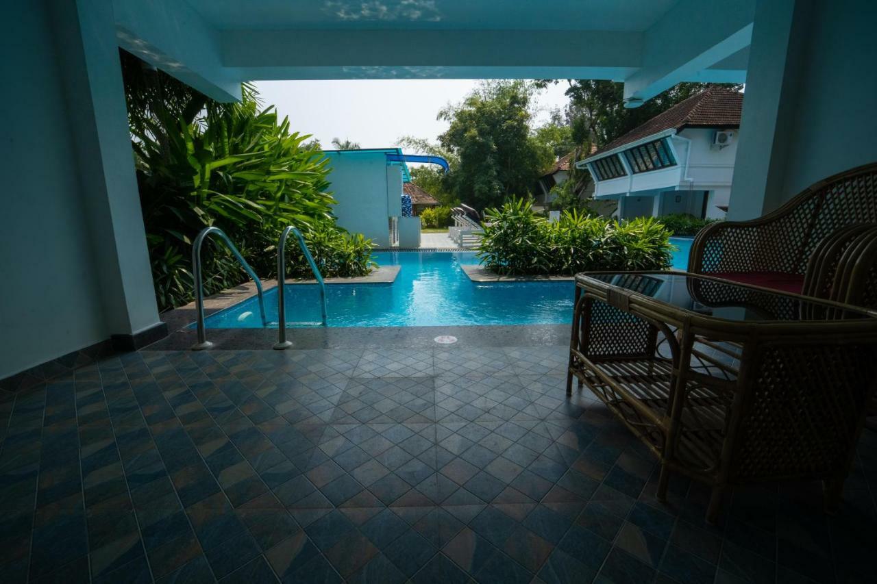 Nihara Resort&Spa Cochin Kochi Exteriör bild