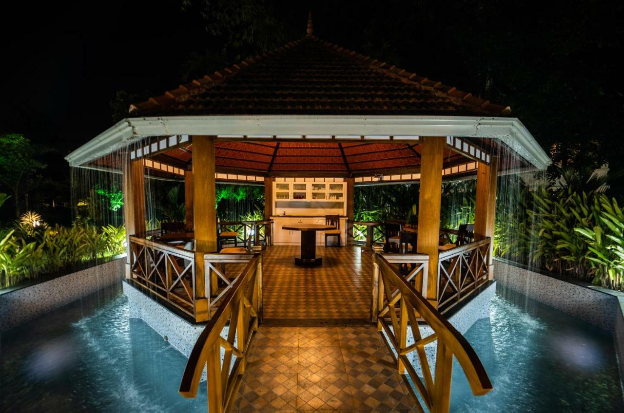Nihara Resort&Spa Cochin Kochi Exteriör bild