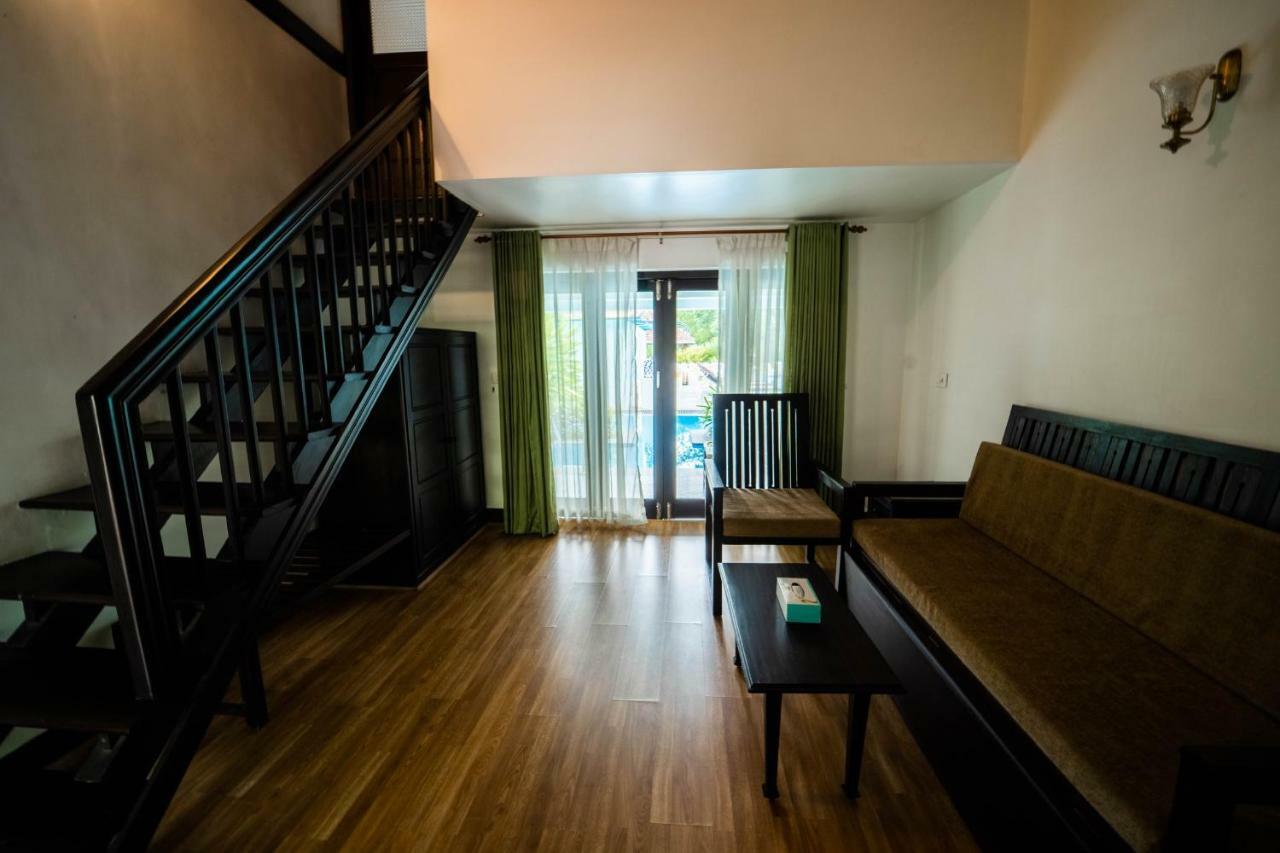 Nihara Resort&Spa Cochin Kochi Exteriör bild