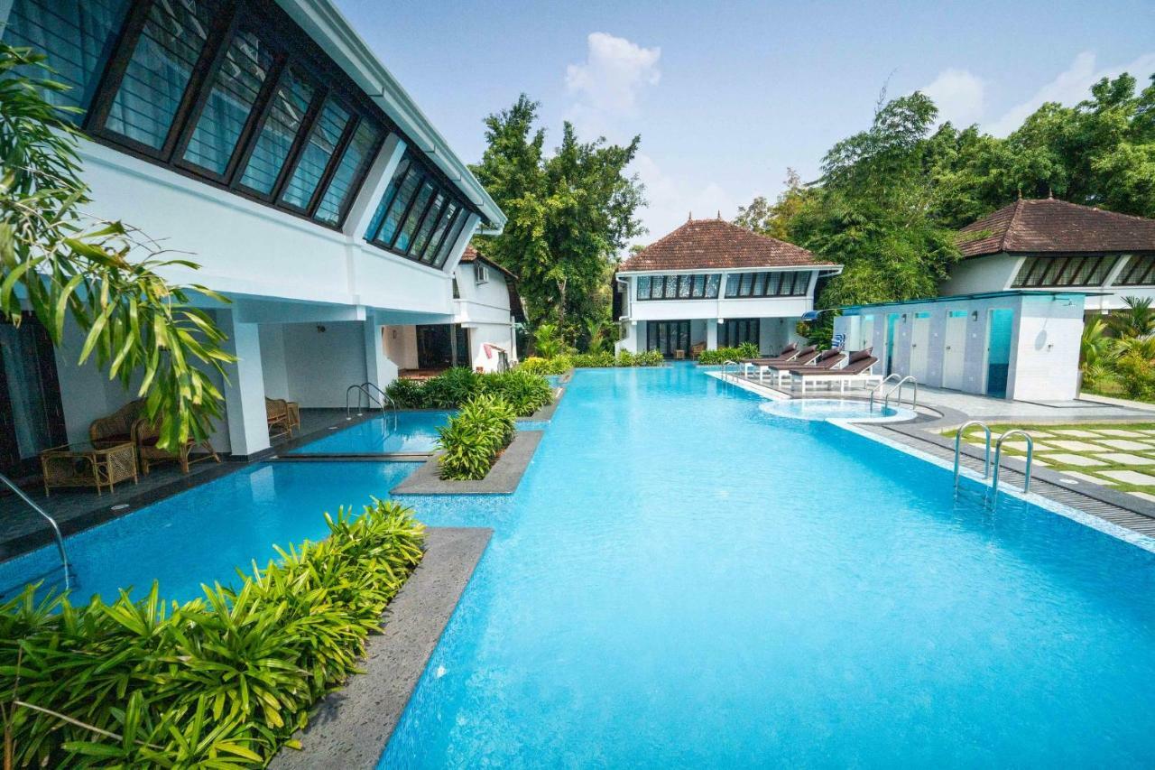 Nihara Resort&Spa Cochin Kochi Exteriör bild